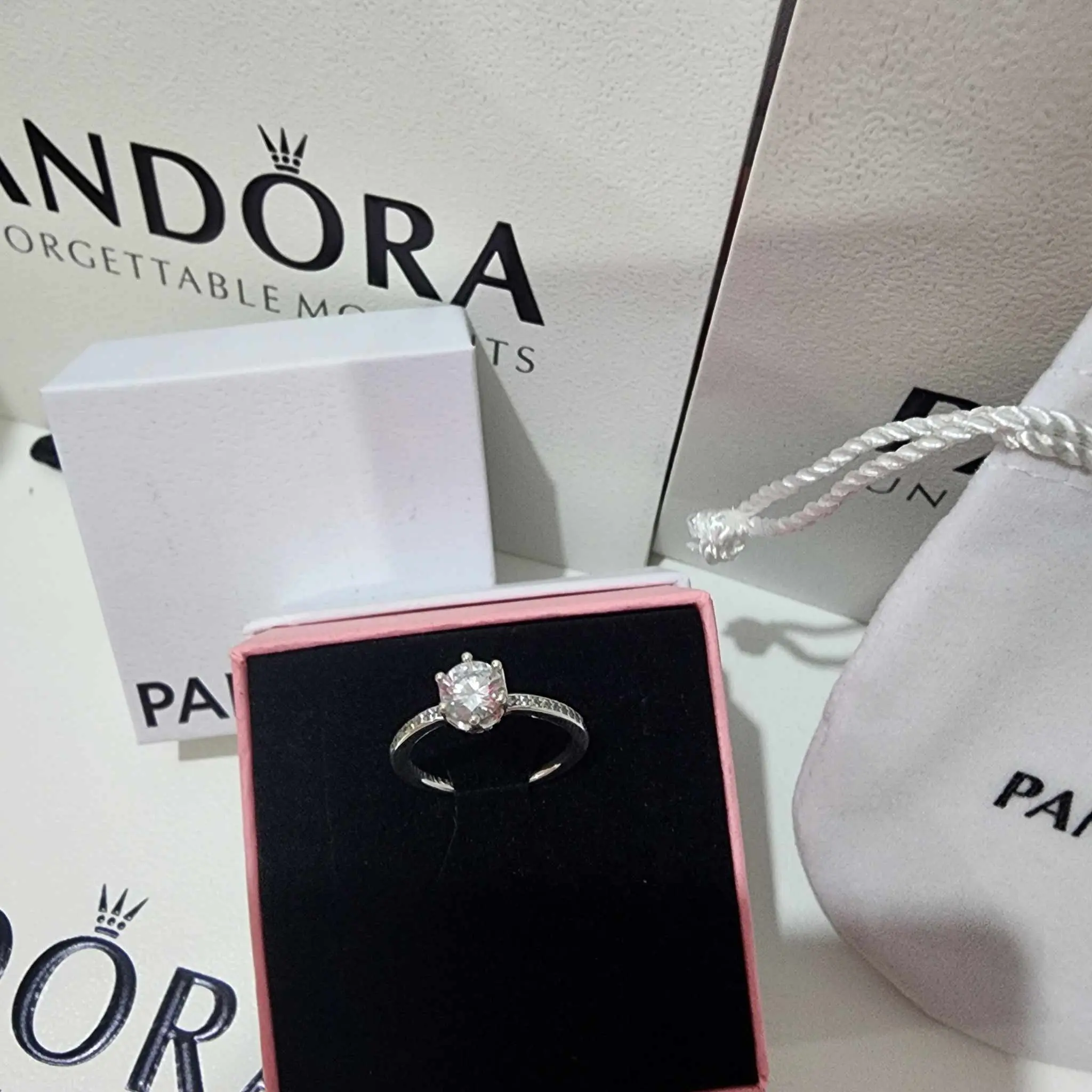 ANILLO COMPROMISO PANDORA CORONA TRANSPARENTE PLATA .925 + KIT DE REGALO - Image 4
