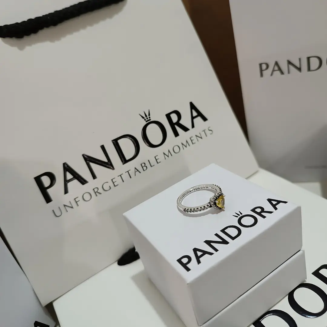 ANILLO PANDORA CORAZON ELEVADO DORADO+ KIT DE REGALO - Image 3