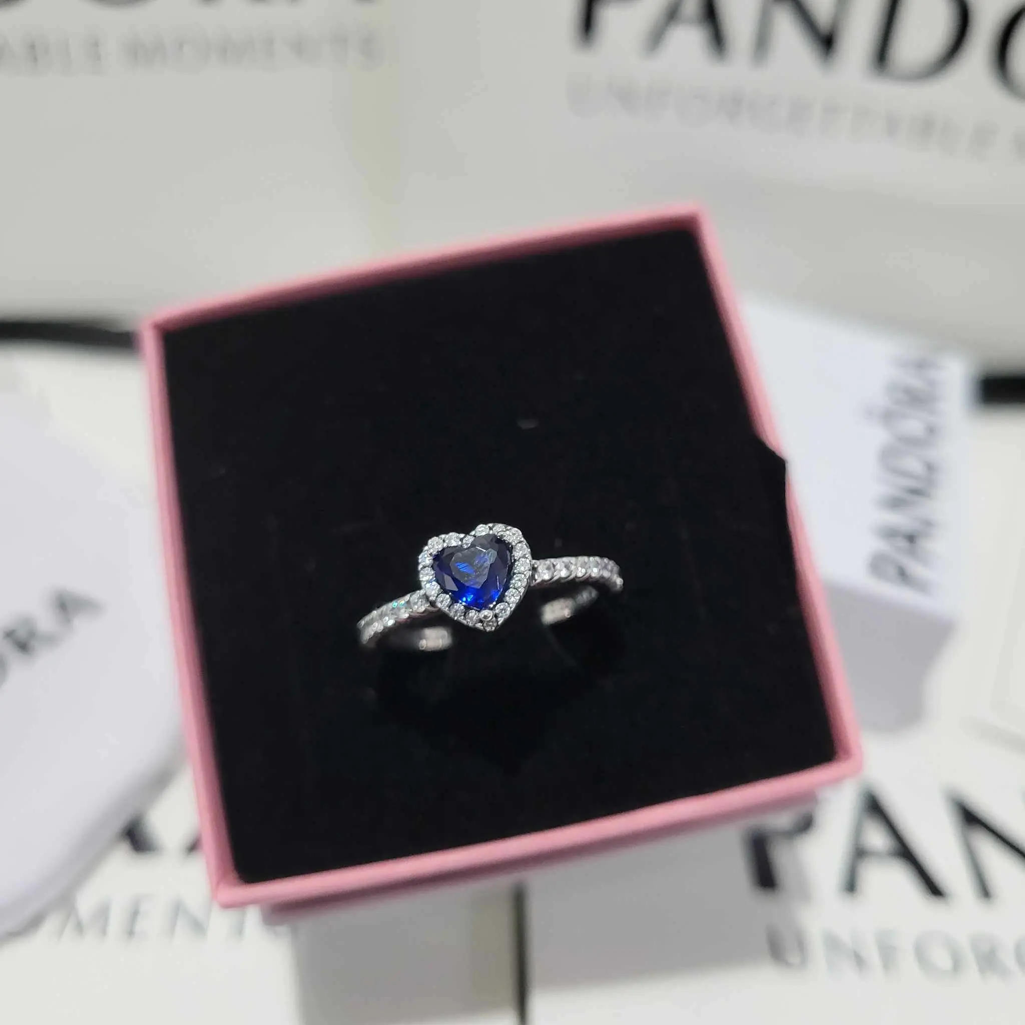 ANILLO PANDORA PROMESA CORAZON ELEVADO AZUL MARINO + KIT DE REGALO - Image 3