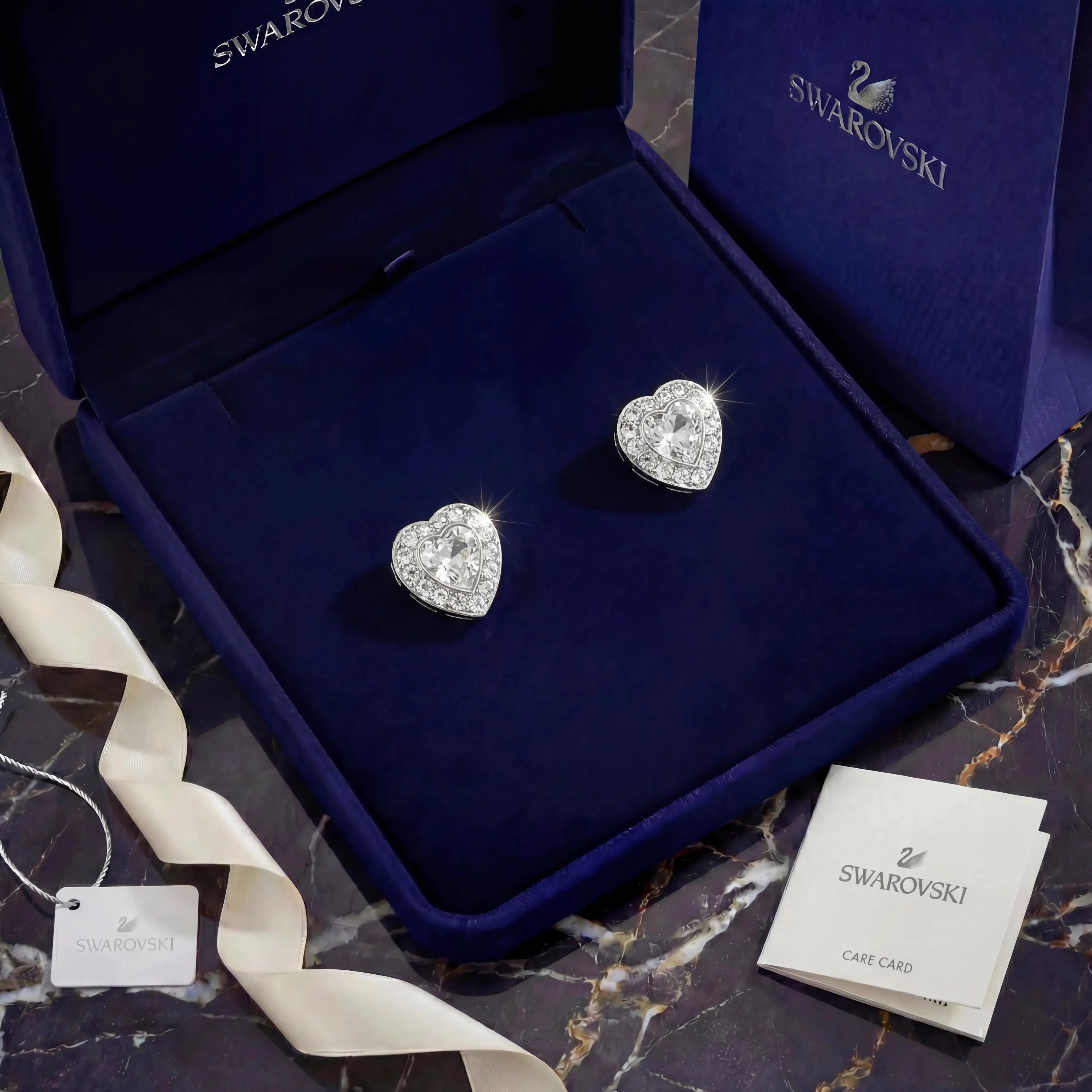 ARETES PENDIENTES CORAZON ARIANA GRANDE SWAROVSKI + KIT DE REGALO - Image 3