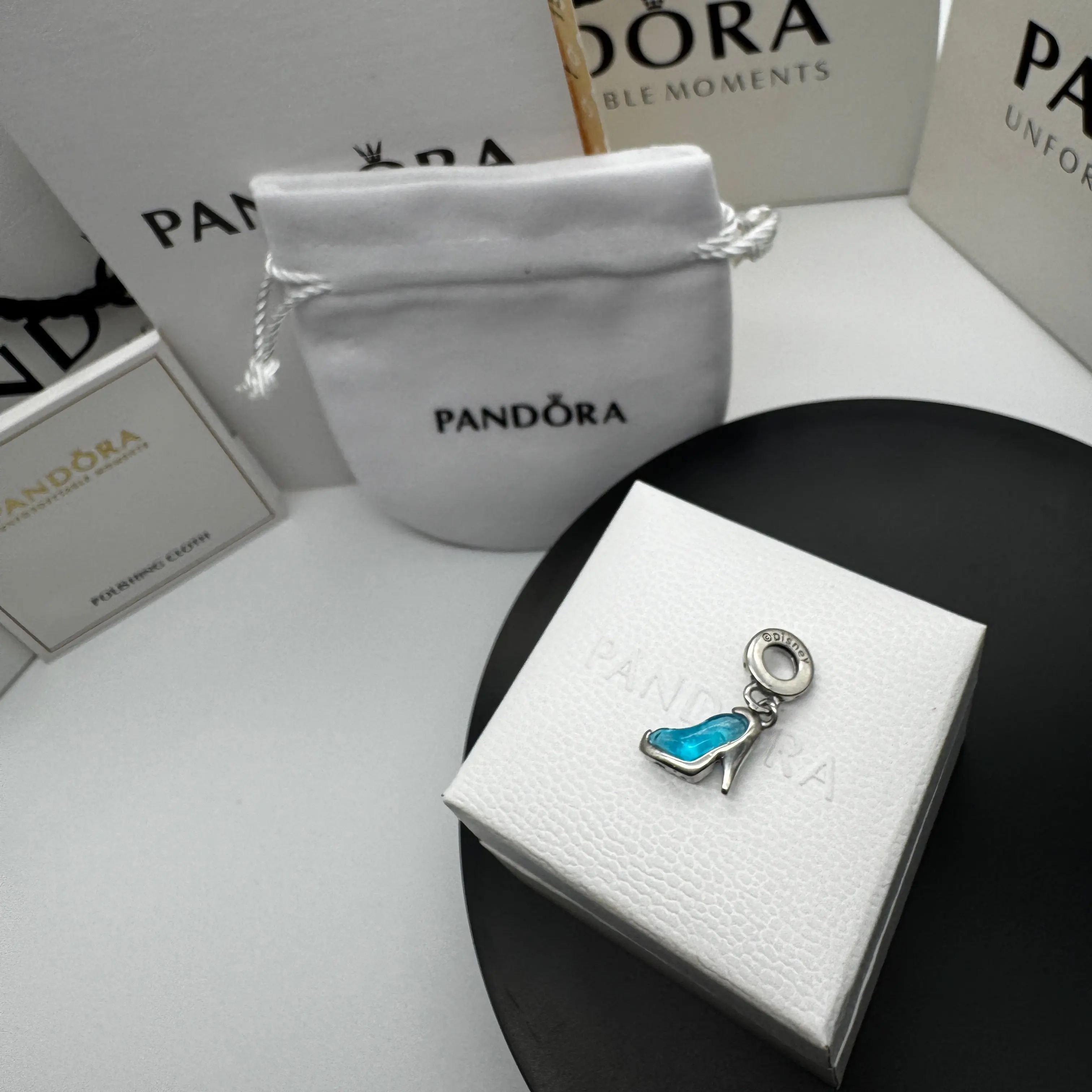 CHARM COLGANTE PANDORA ZAPATILLA CENICIENTA DISNEY AZUL PLATA .925 - Image 2