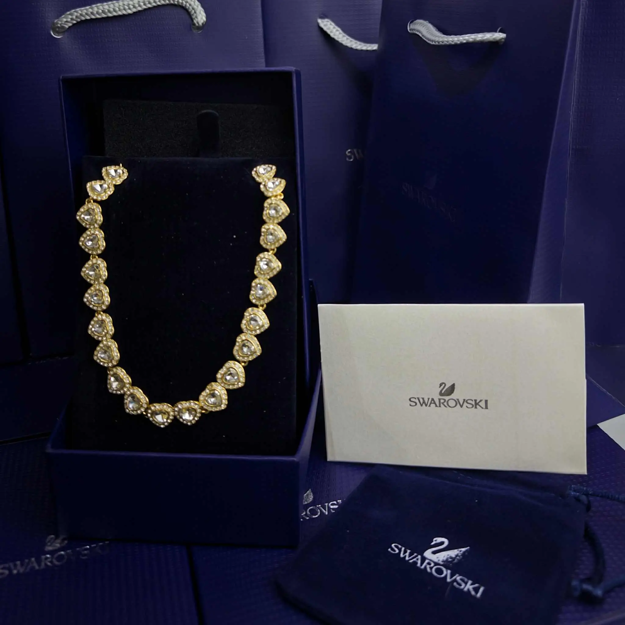 COLLAR SWAROVSKI TENIS DORADO ORO CORAZONES BLANCOS ARIANA GRANDE + KIT DE REGALO - Image 2