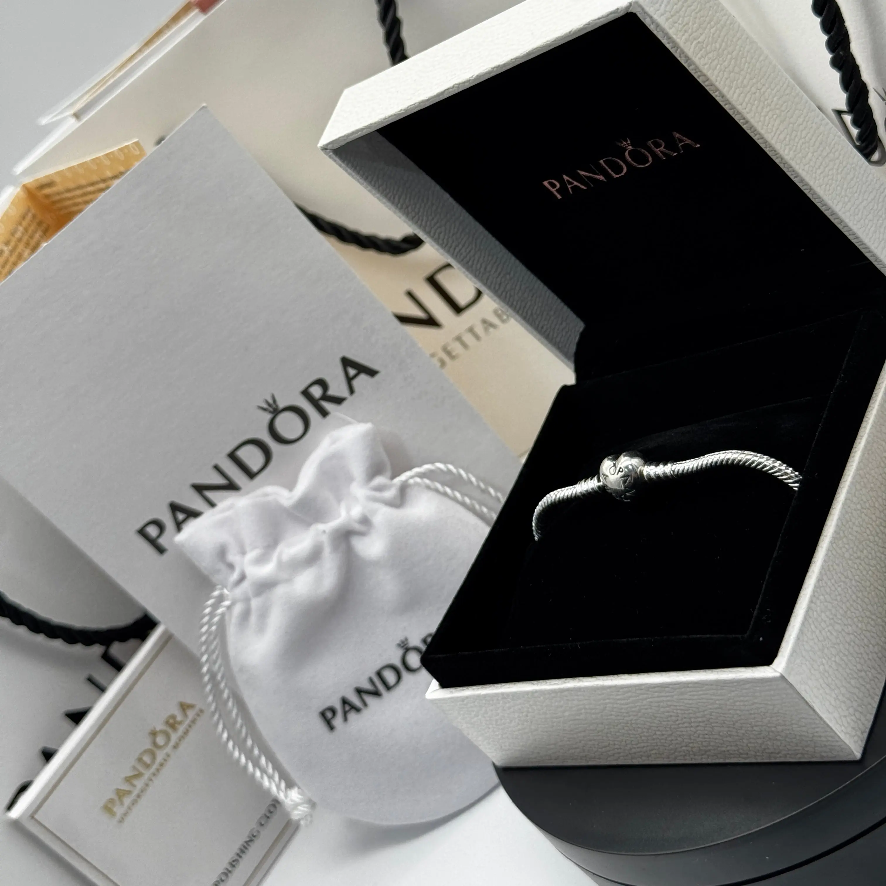 PULSERA BRAZALETE PANDORA MOMENTS CORAZON PLATA .925 + KIT DE REGALO - Image 4